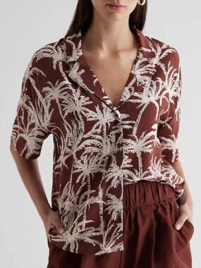 Express Printed Palm Tree Short Sleeve Button Up Boxy Blouse Shirt (xsmall)